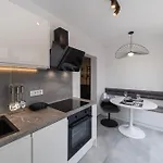 Find Your Haven In Morena Celeste Seaside Puntamika Apartments! Appartamento