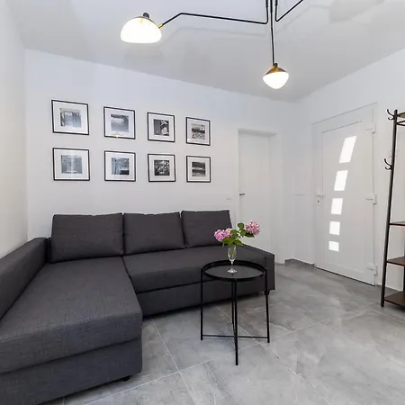 Apartmán Find Your Haven In Morena Celeste Seaside Puntamika Apartments!