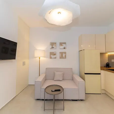 Find Your Haven In Morena Celeste Seaside Puntamika Apartments! Apartment *