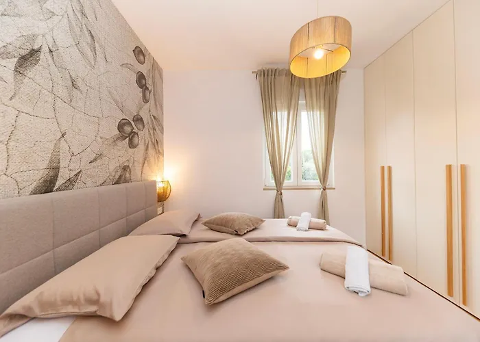 Find Your Haven In Morena Celeste Seaside Puntamika Apartments! Apartment
