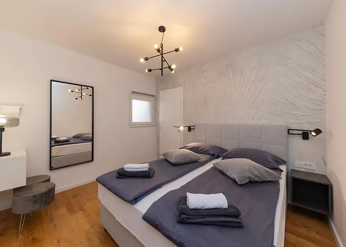 Find Your Haven In Morena Celeste Seaside Puntamika Apartments! Apartment *