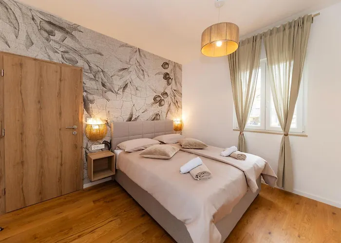 Find Your Haven In Morena Celeste Seaside Puntamika Apartments! Apartment
