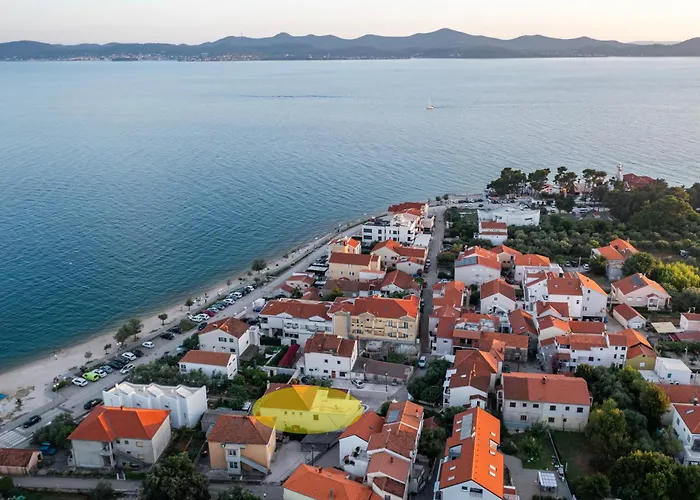 Find Your Haven In Morena Celeste Seaside Puntamika Apartments! Apartmán Zadar