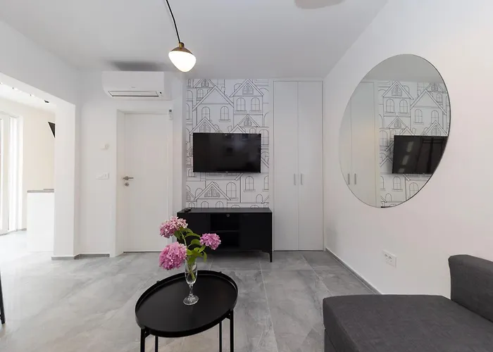 Find Your Haven In Morena Celeste Seaside Puntamika Apartments! * Zadar