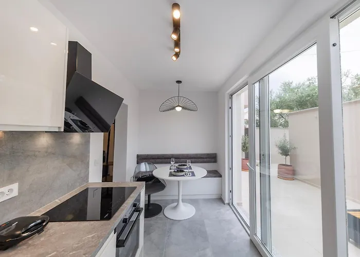 Find Your Haven In Morena Celeste Seaside Puntamika Apartments!